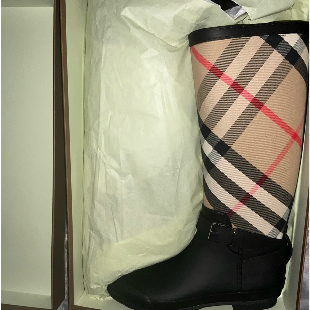 Authentic Burberry rain boots
